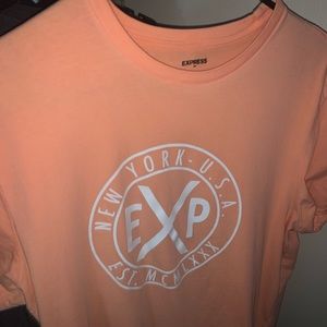 Express men’s L tee